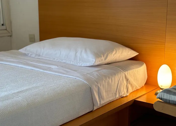 Sunset Hill Escape *