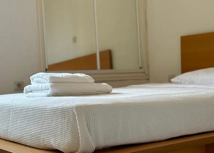 Sunset Hill Escape *