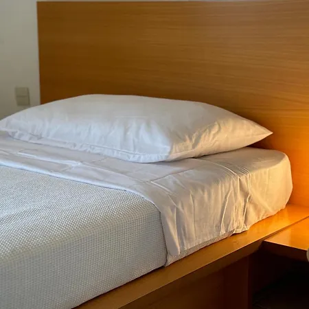 Sunset Hill Escape *